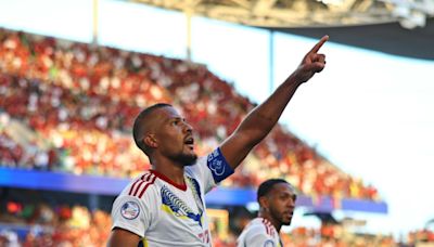 Salomón Rondón empata récord de goles de Venezuela en Copa América