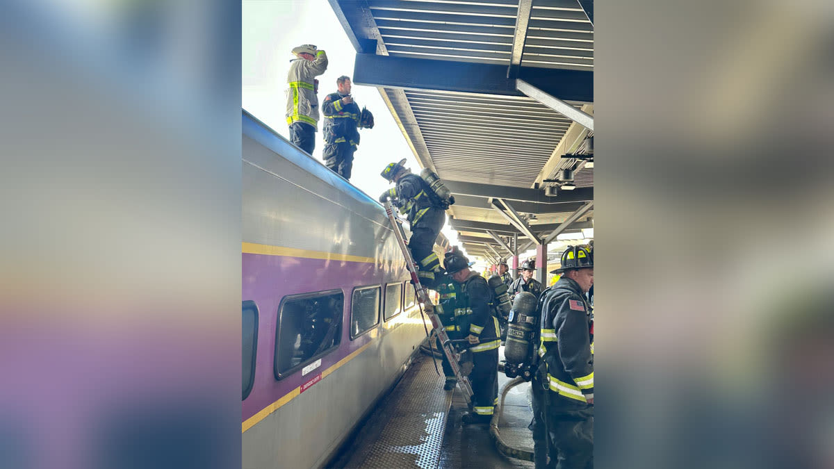 Firefighters knock down fire in Commuter Rail engine at North Station - Boston News, Weather, Sports | WHDH 7News