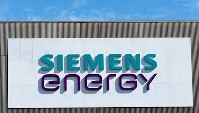 Siemens Energy lifts free cash flow guidance, unveils wind division shake-up By Investing.com