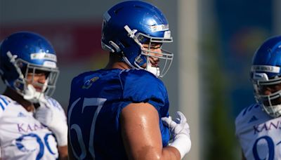 49ers trade up, select Kansas O-lineman Puni No. 86 overall