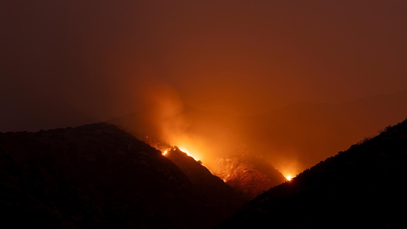 Southern California's Line wildfire surpasses 21,000 acres amid evacuation orders