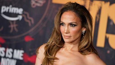 Captan a Jennifer Lopez buscando lujosa mansión, pero Ben Affleck brilló por su ausencia - La Opinión