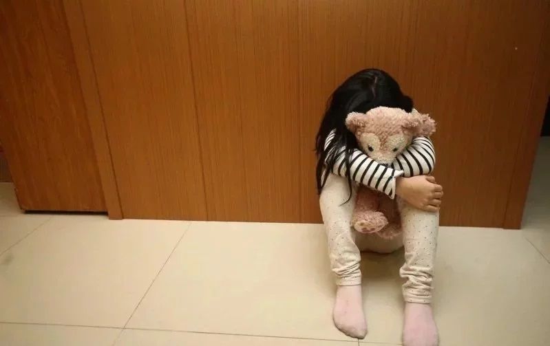 台中太平5歲女童疑遭性侵 家長一口氣告幼兒園5師傷害