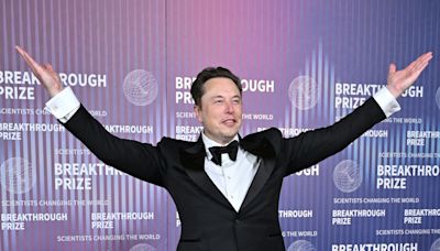 Elon Musk’s Weird Excuse for Tesla’s Tumble: We’re Not a Car Company!