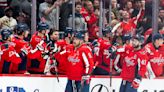 Capitals score 5 straight goals to beat the Flyers 5-2, a big win for Washington's playoff hopes