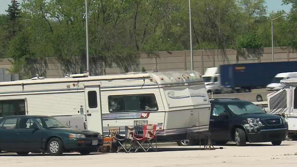 Milwaukee park and ride campers might be given reprieve to find permanent housing