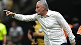 Tite explica ausência de Pedro em goleada: "Não sou maluco"