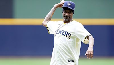 Snoop Dogg throws first pitch at MLB game before cameo in the booth