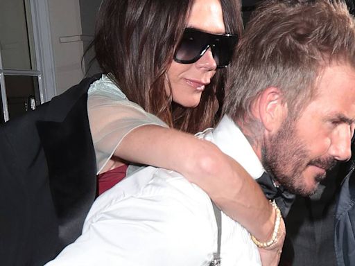 La imagen más comentada: por qué Victoria Beckham sale a caballito de su marido tras su fiesta de cumpleaños