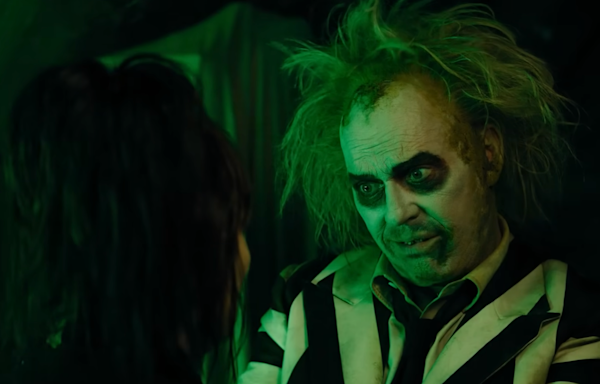 Beetlejuice Beetlejuice Director Says Michael Keaton Was 'Possessed by a Demon' While Filming