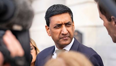 Khanna says he thinks Harris would get Democratic nomination if Biden steps aside