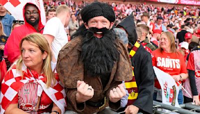 Arsenal's Aaron Ramsdale wears Hagrid costume for play-off final