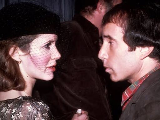 Paul Simon distrutto dal matrimonio con Carrie Fisher: "Errori sopra errori"