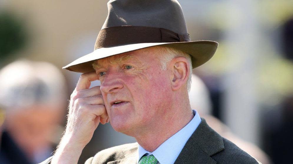 Willie Mullins gets winner at Ludlow as British trainers title race hots up