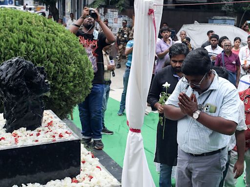 Kolkata rape and murder case: Victim’s statue unveiled at RG Kar hospital, netizens say ’highly disturbing’ | Today News