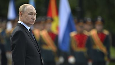 Putin Sets 'No Limits' in Ukraine Land Grab