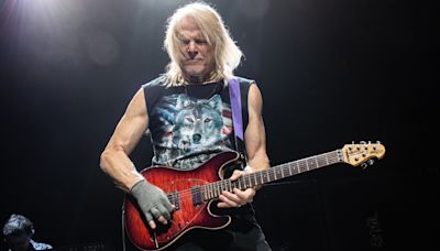 Steve Morse left the music industry and became a pilot – before Lynyrd Skynyrd reignited his passion for playing guitar