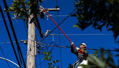 'This can take some time': Omaha's power recovery from Wednesday's storm might be days away