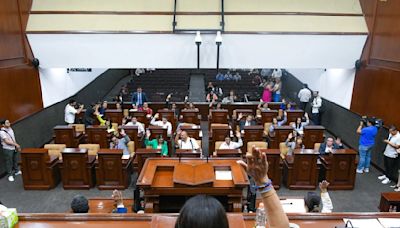 Diputados aprueban reforma para instalar cambiador de pañal en sanitarios para ambos sexos