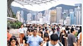 今日信報 - 財經新聞 - 4月訪港客340萬 內地佔七成 特首：新增個人遊一年帶動15億消費 - 信報網站 hkej.com