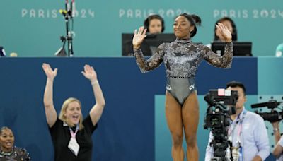 Olympic gymnastics live updates: Simone Biles keeps competing after tweaking her ankle