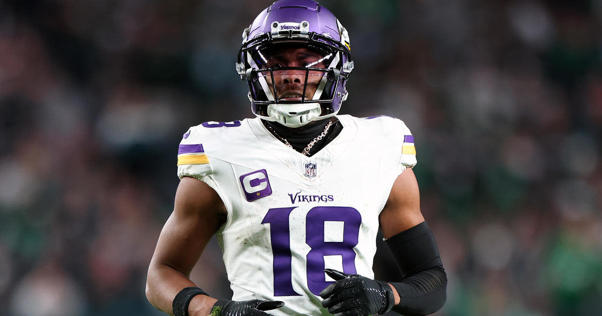 Justin Jefferson absent from Vikings OTAs as team works on new deal with star WR, AP source says