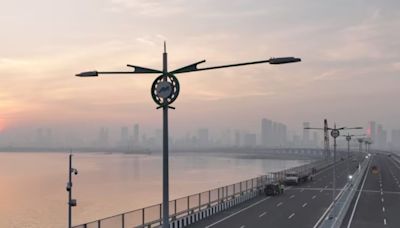 Mumbai: Man Attempts Suicide By Jumping Off Atal Setu, Search On - News18