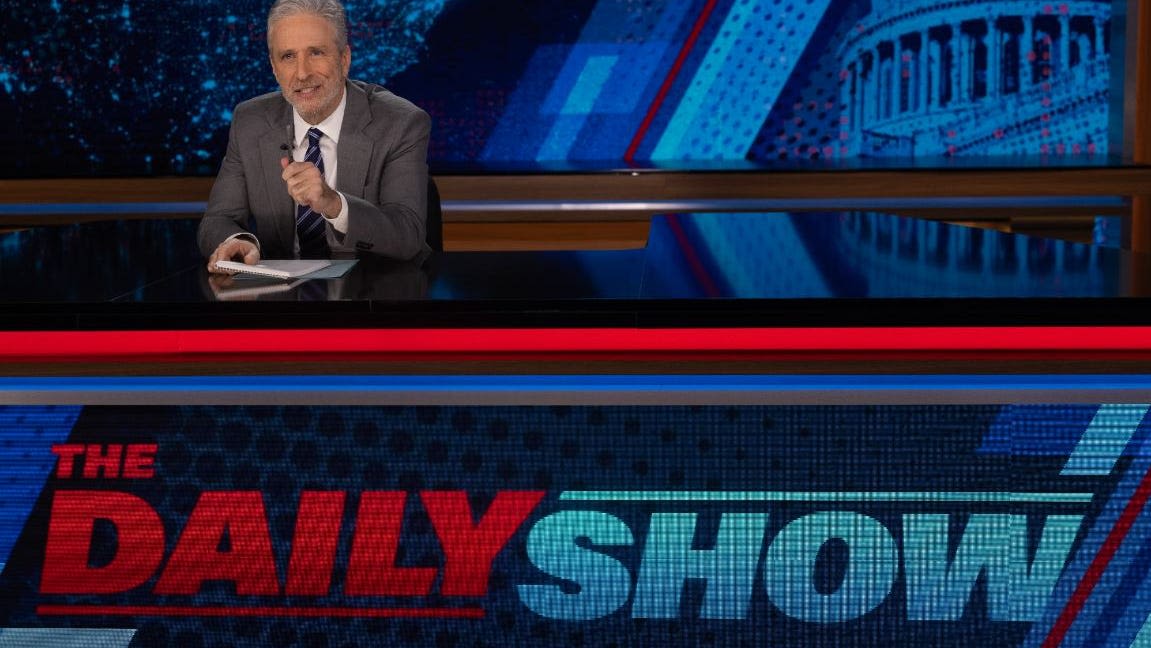 Jon Stewart hosts 'The Daily Show' live after presidential debate: When and how to watch.