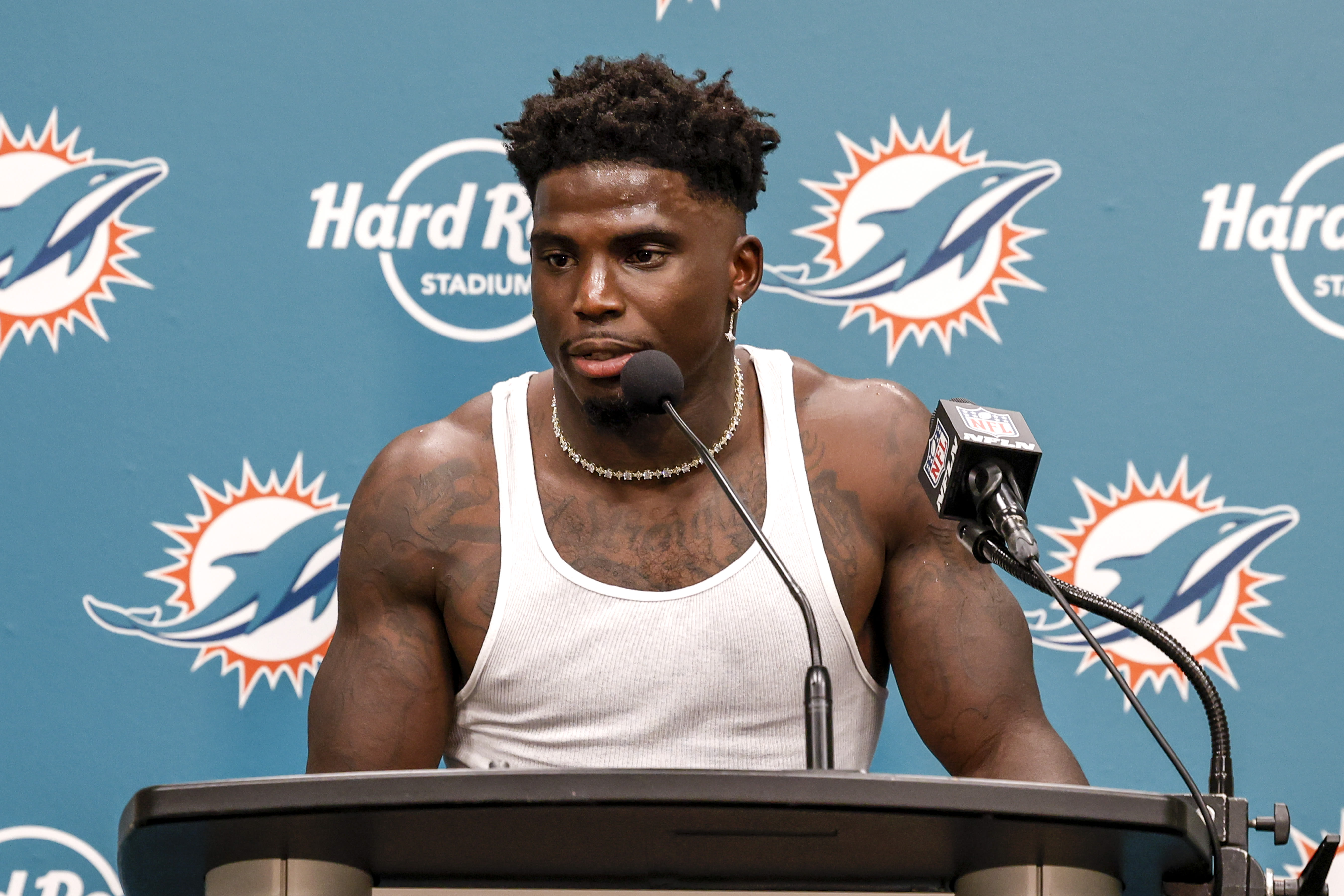 Tyreek Hill: Police release body cam footage of detainment before Dolphins' season opener