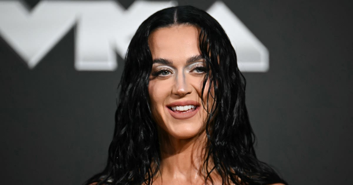 Katy Perry Freed The Nipple & Showed Off A Lower Back Tattoo At The MTV VMAs