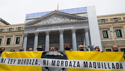 Quitar la mordaza