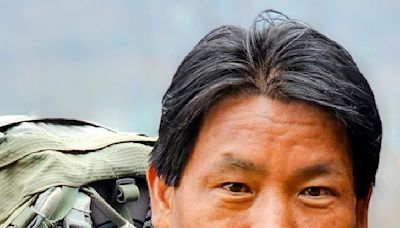 Sherpa Who Died With Client Had No Previous Everest Experience