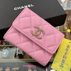 ☆最愛二手精品☆CHANEL 全新香奈兒粉紅色荔枝牛皮鏤空金釦釦式雙層翻蓋零錢包卡片夾 AP3184 XG6080