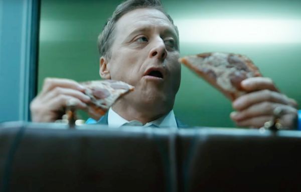 Ice Skating? Pie Eating Contest? Alan Tudyk On Fun Ideas For Harry From Resident Alien