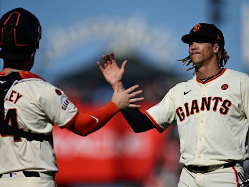 Giants pitchers deliver memorable outing as season nears end