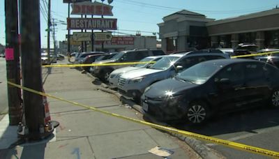 Man shot after leaving South Philadelphia diner, witnesses and police say