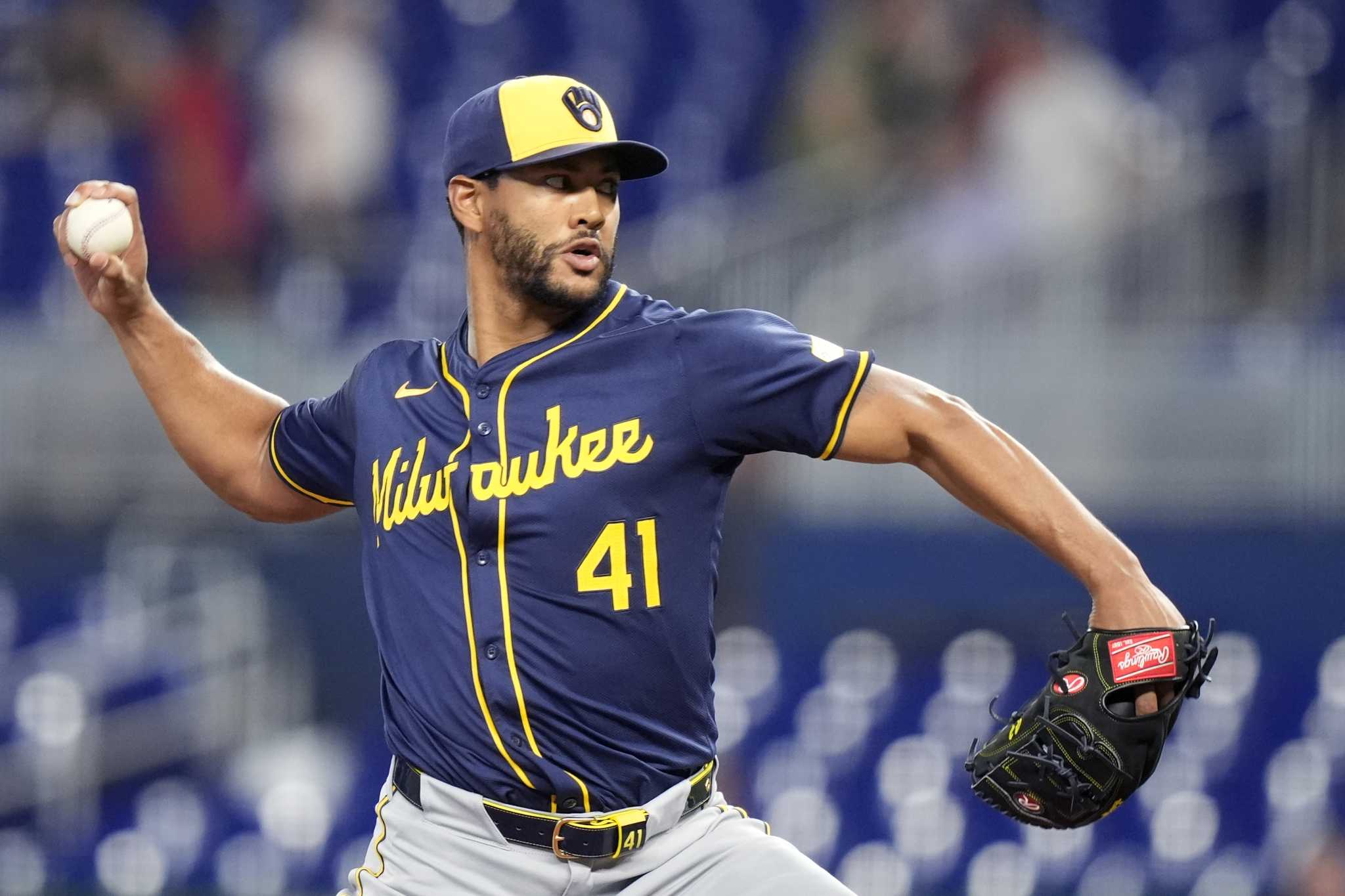 Brewers right-hander Joe Ross placed on injured list due to low back strain