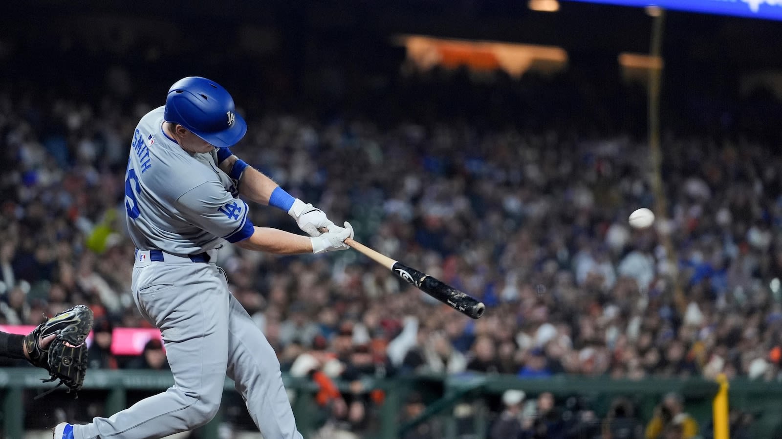 Will Smith's 2-run double leads the Dodgers past the Giants 6-4 in 10 innings