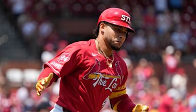 Willson Contreras dedicates emotional home run to Venezuela, prays for country’s future