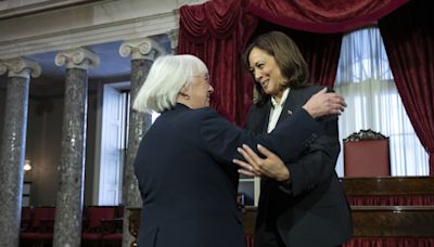 ‘She’s a person for our time’: Washington senators see Harris reshaping presidential race