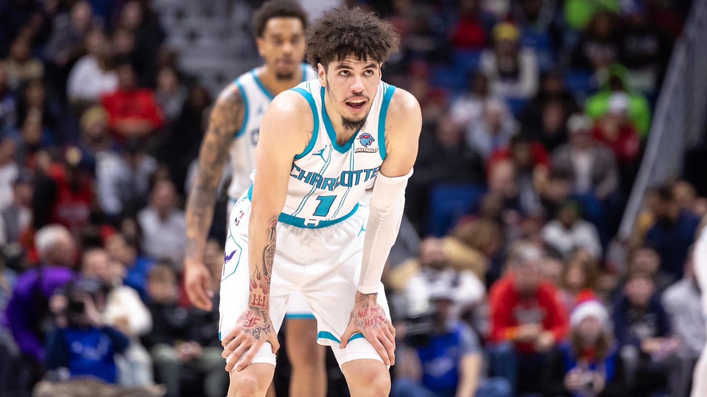 Lakers Get LaMelo Ball, Kings Send Huerter to Hornets in 3-Team Mock Trade