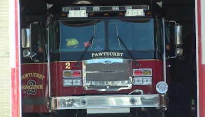 Emergency crews respond to a reported fire at a Pawtucket home | ABC6