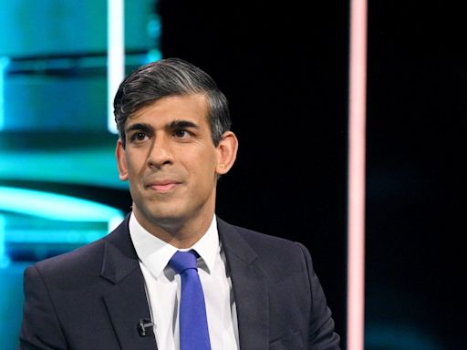 General election 2024 - live: Sunak branded ‘man with no integrity’ as Labour slams Hester donation to Tories