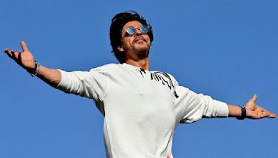 Shah Rukh Khan Shares Story Behind How He Invented His Signature Pose: 'I Made It Scientifically'