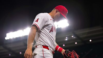 Mike Trout Fights Back Tears When Discussing Knee Injury