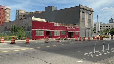 Detroit's Temple Bar closed after building partially collapses