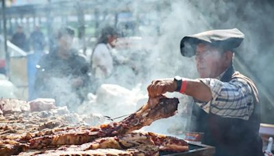 ¿Se va a hacer o no se va a hacer la carnita asada? El festival de los expertos