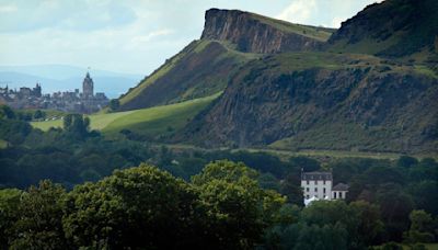 Edinburgh's 'most romantic restaurant' in 'swoon-worthy' fairytale Scottish country house that offers a peaceful stay | Scotsman Food and Drink