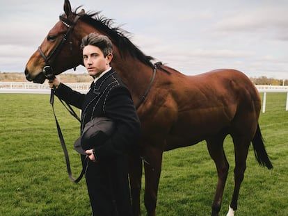 Tocados, carreras de caballos y el rey Carlos III: el primer día del Royal Ascot en imágenes