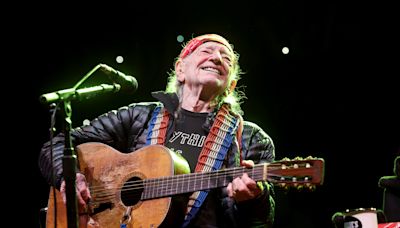 Willie Nelson’s Loved Ones Are ‘Watching Him Like a Hawk’ Since 91-Year-Old Insists on Performing